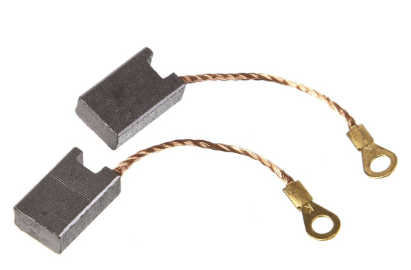 4557033