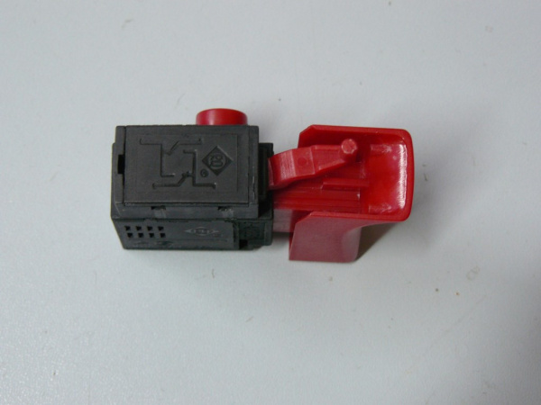 4557114